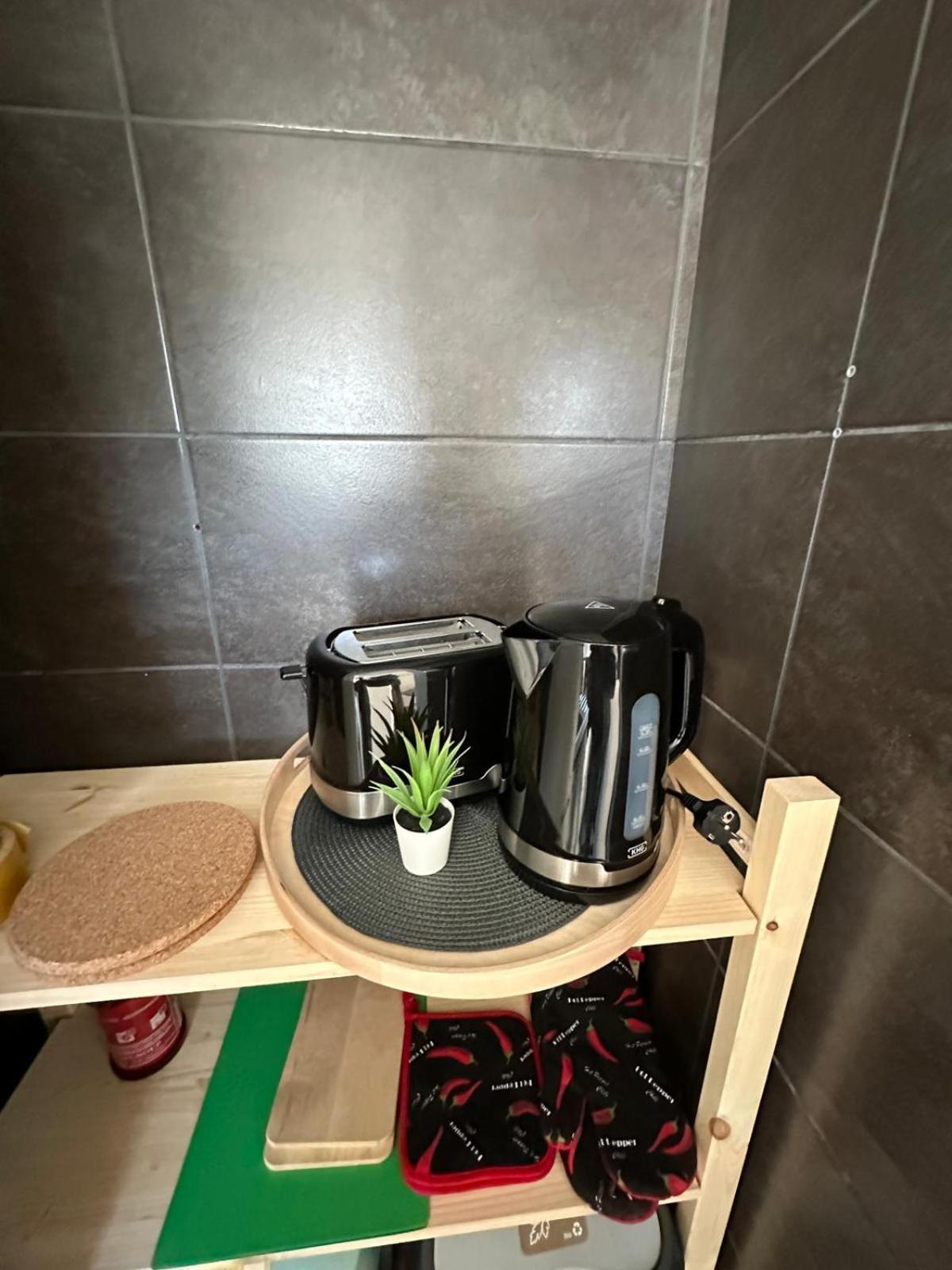 Mola Apartments-Charmante Ferienwohnung Im Herdecke Zentrum Fuer 3 Personen-Grosse Dachterrasse-Grill-Gratis Parken-Wlan Buitenkant foto